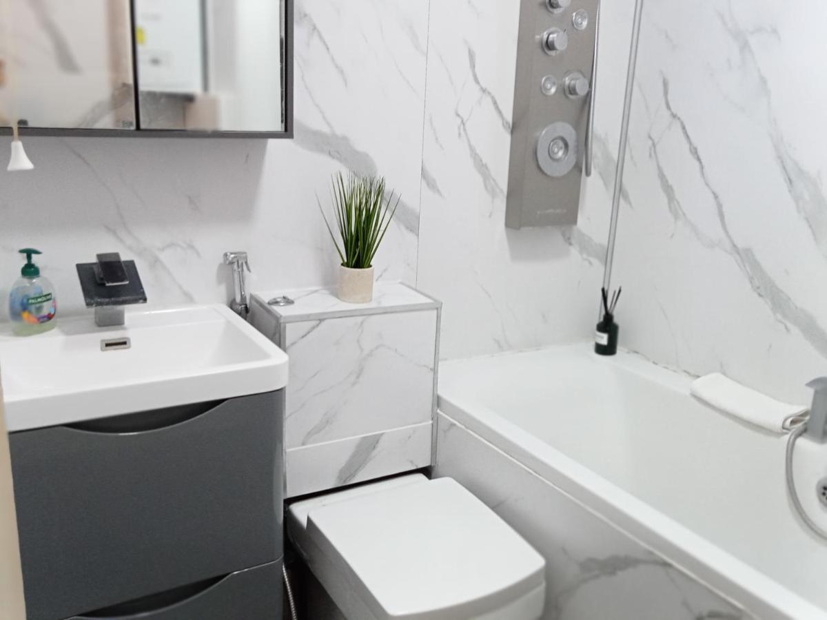 Studio Apartment In London, Bethnal Green Buitenkant foto