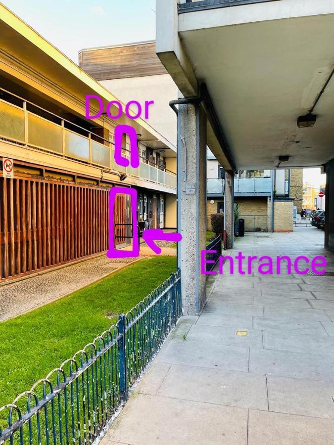 Studio Apartment In London, Bethnal Green Buitenkant foto
