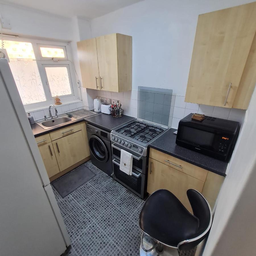 Studio Apartment In London, Bethnal Green Buitenkant foto