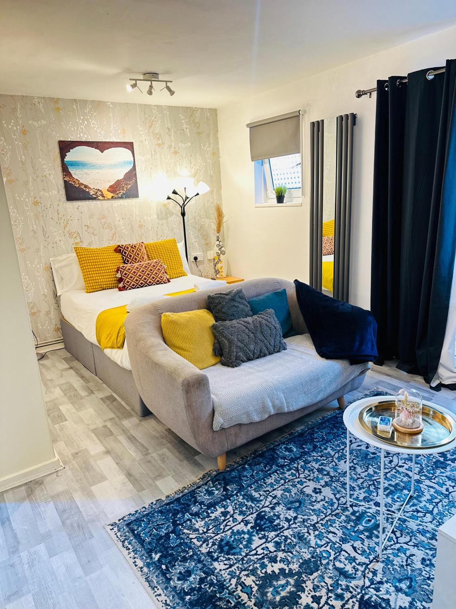Studio Apartment In London, Bethnal Green Buitenkant foto